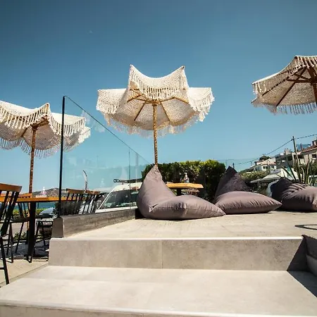 Hotel Kiani Akti 2*