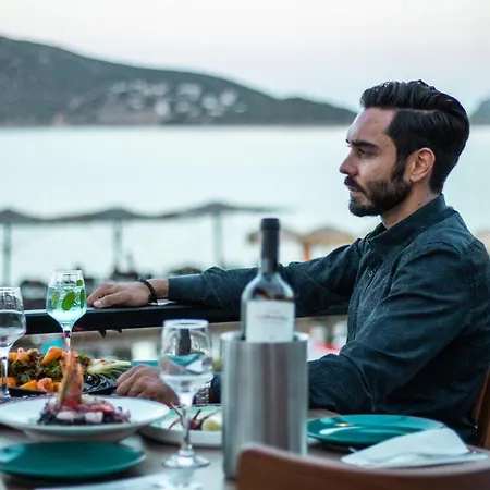 Kiani Akti Hotel