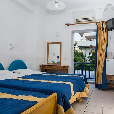 Kiani Akti Hotel 2*
