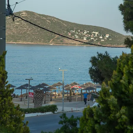 Kiani Akti Hotel